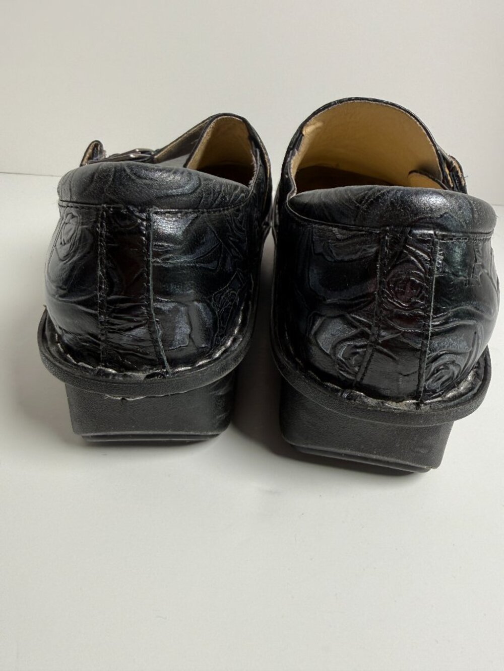 Alegria Black Alli Leather Comfort Clogs Embossed Rose Pattern ALL-571 Size 40 - Picture 6 of 9